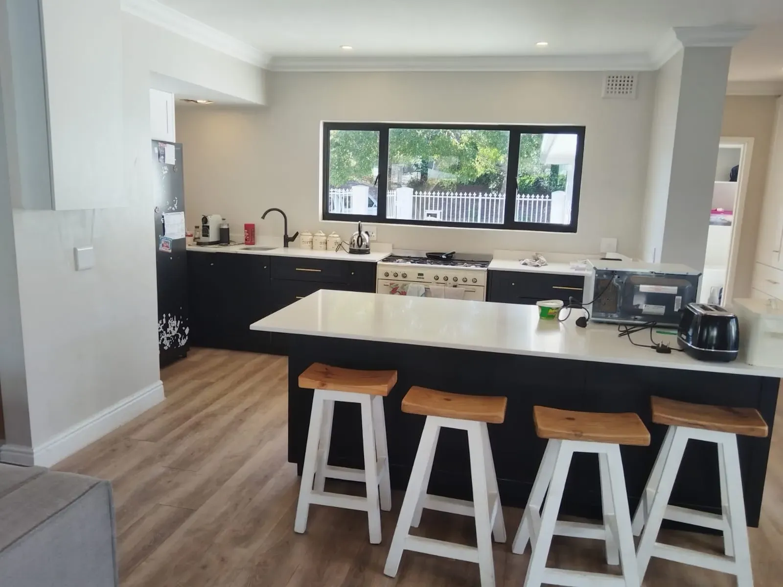 Kitchen renovation completed on a Rondebosch home